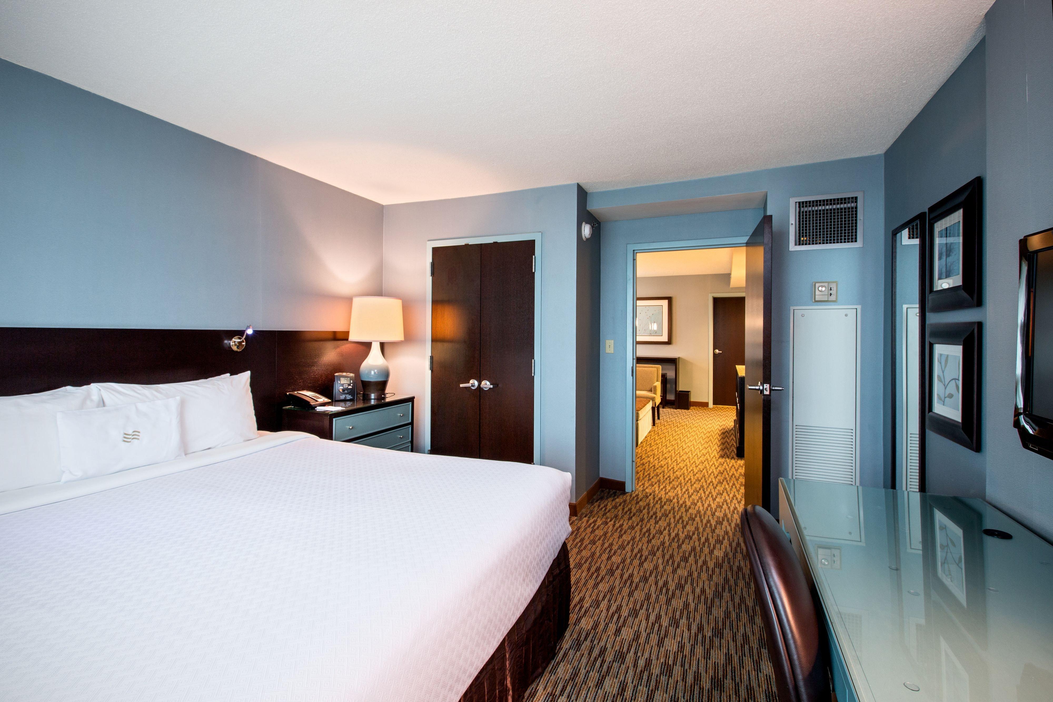 โรงแรมคราวน์ พลาซา เกลน เอลลิน/ลอมบาร์ด Glen Ellyn ภายนอก รูปภาพ